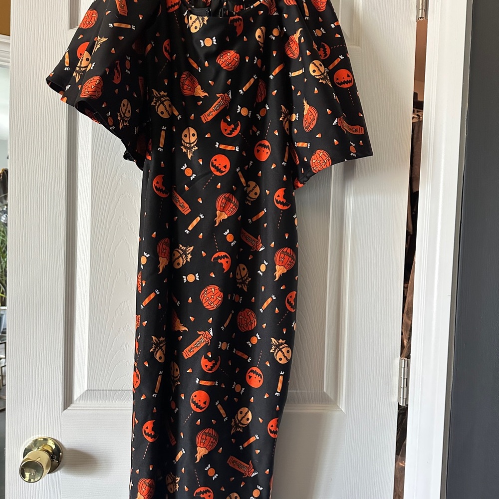 Vixen by Micheline Pitt Trick r Treat print dress with removable peplum - Picture 4 of 4